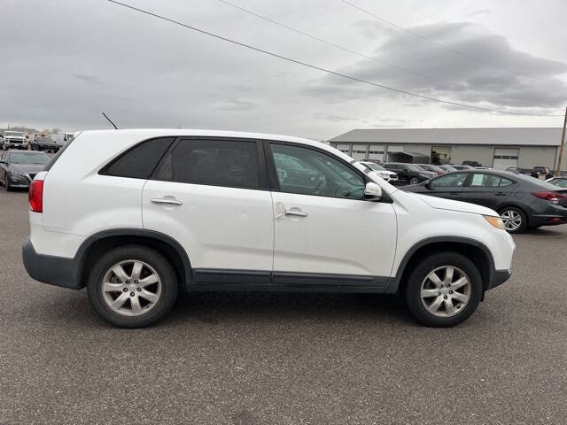 2011 Kia Sorento LX