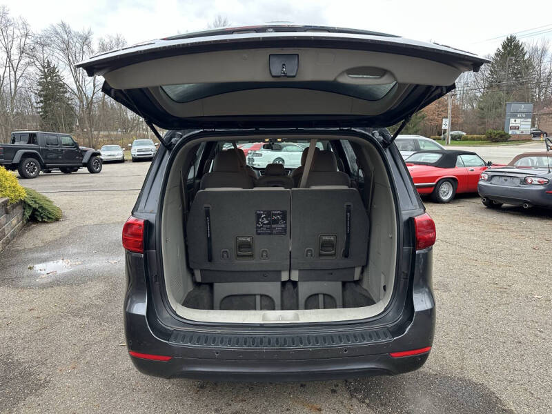 2016 Kia Sedona LX