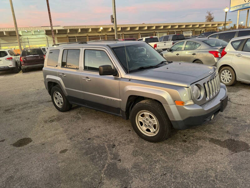 2016 Jeep Patriot Sport photo 3