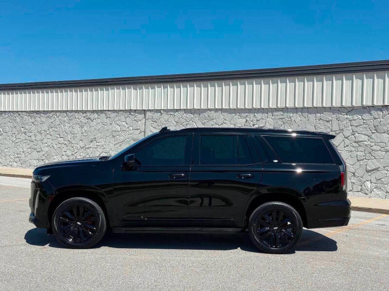 2023 Cadillac Escalade Sport