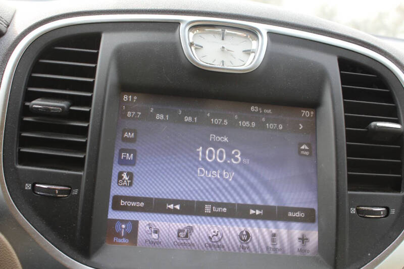 2011 Chrysler 300 Limited