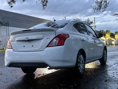 2017 Nissan Versa 1.6 SV