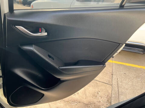 2016 Mazda MAZDA3 i Sport