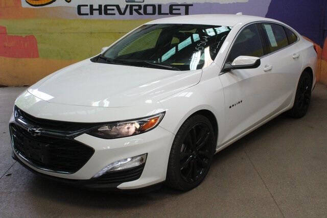 Used 2022 Chevrolet Malibu LT with VIN 1G1ZD5ST6NF165564 for sale in Grand Ledge, MI