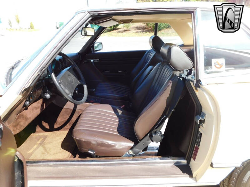 1987 Mercedes-Benz 560-Class 560 SL