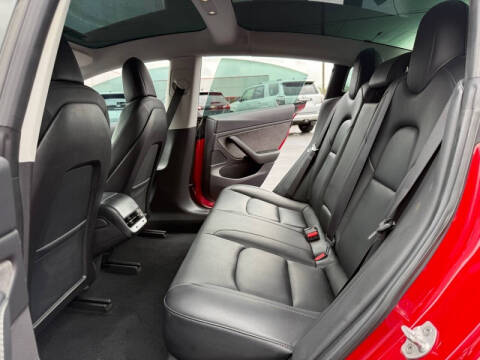 2019 Tesla Model 3 Mid Range