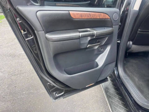 2013 Nissan Armada Platinum