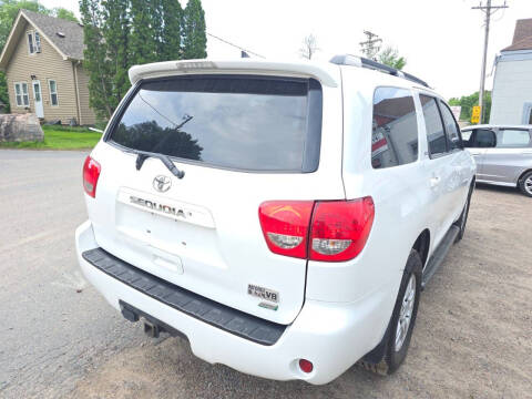 2014 Toyota Sequoia SR5