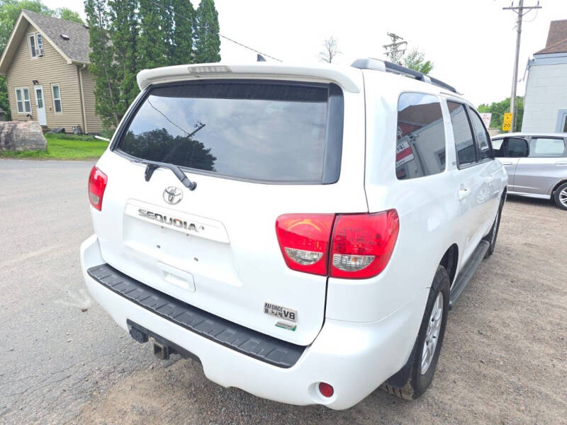 2014 Toyota Sequoia SR5