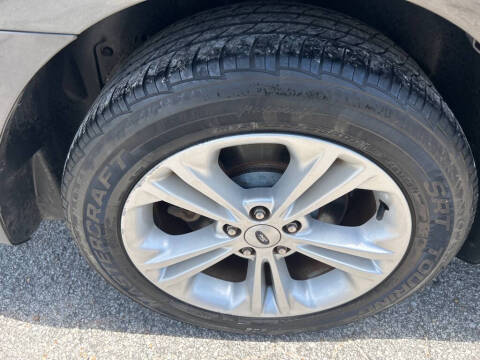 2016 Ford Taurus SEL