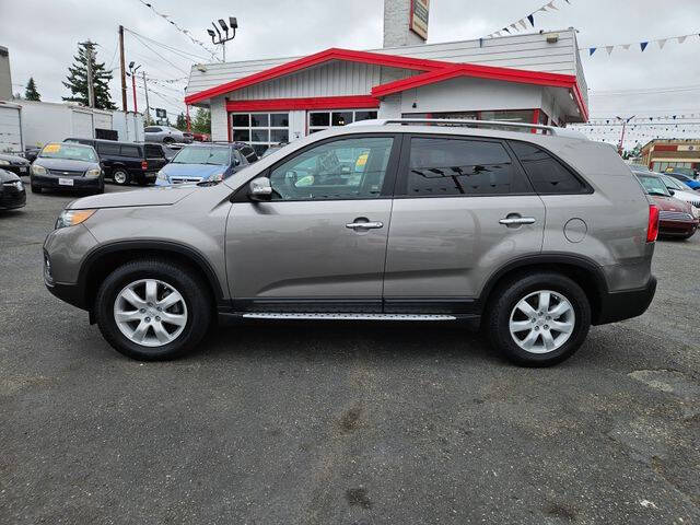 2011 Kia Sorento LX