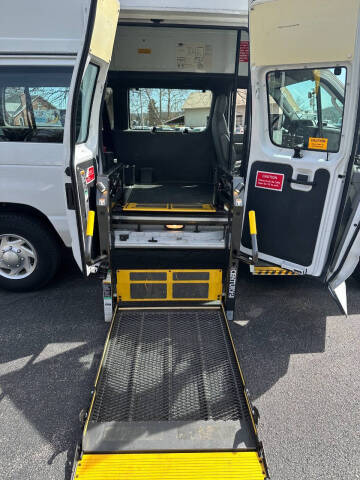 2012 Ford E-Series E-350 SD