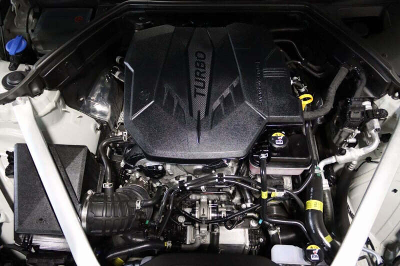 2025 Genesis G70
