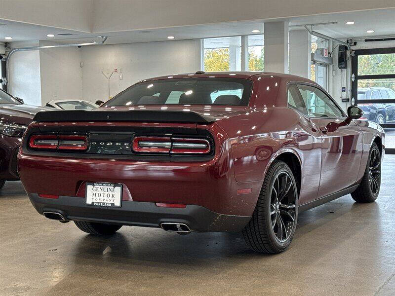 2018 Dodge Challenger SXT
