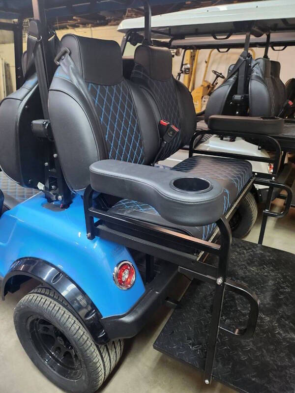 2025 Epic Carts E40L