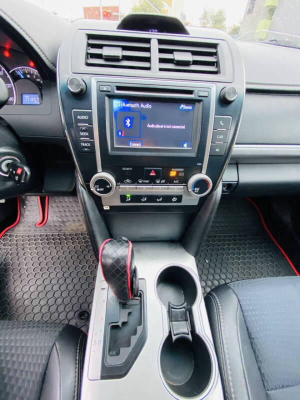 2013 Toyota Camry SE