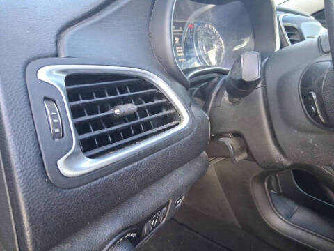 2015 Chrysler 300 Limited