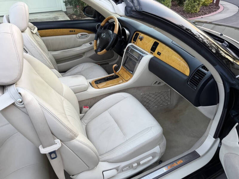 2002 Lexus SC 430