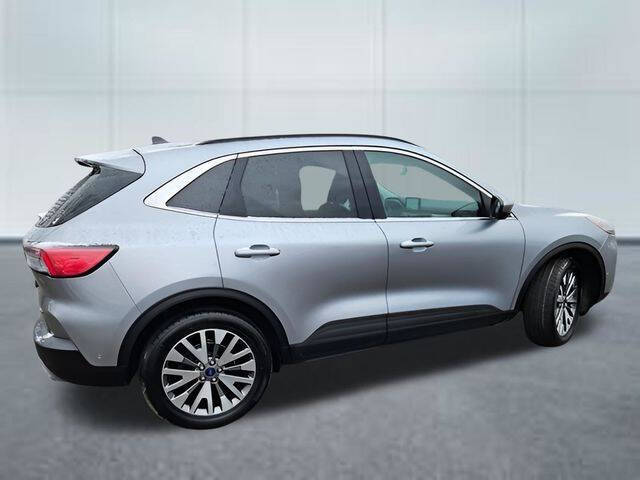 2021 Ford Escape Titanium