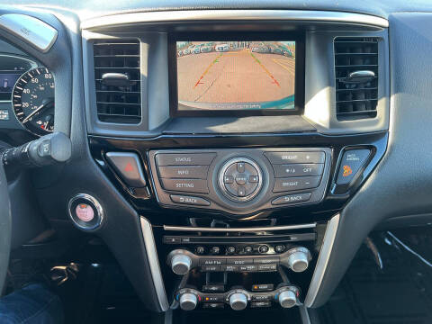 2015 Nissan Pathfinder SL