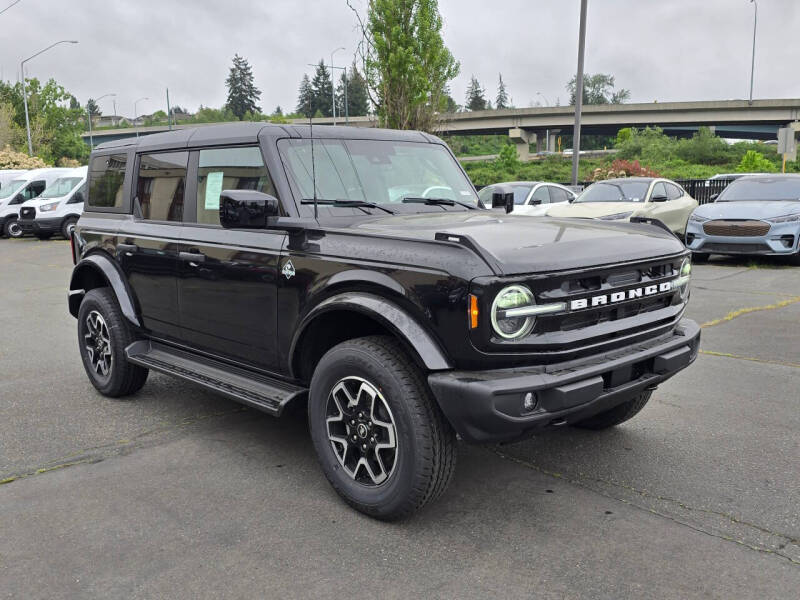 2026 Ford Bronco Outer Banks