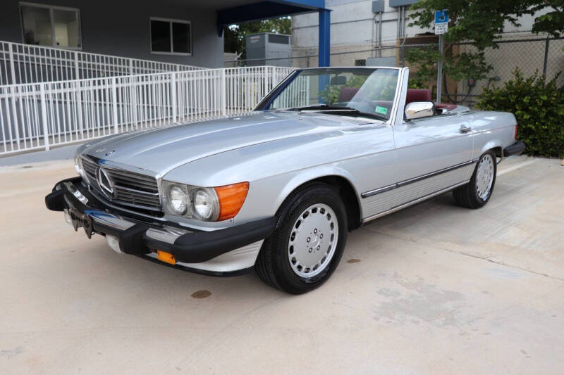 1987 Mercedes-Benz 560's photo