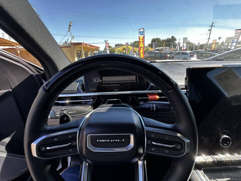 2025 GMC Sierra EV Denali