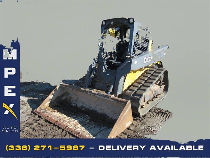 2010 John Deere 323D