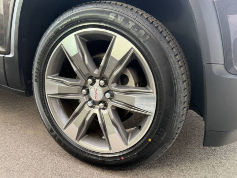 2017 GMC Acadia SLT-2