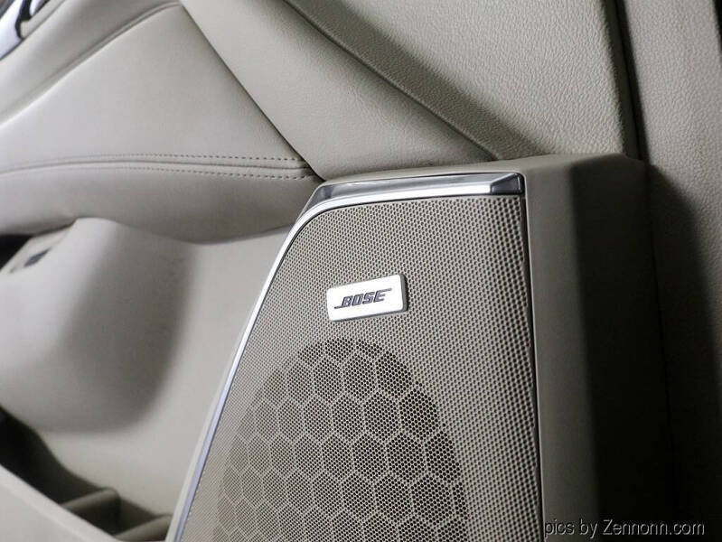 2017 Cadillac Escalade ESV Luxury