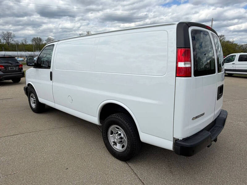 2017 Chevrolet Express 2500