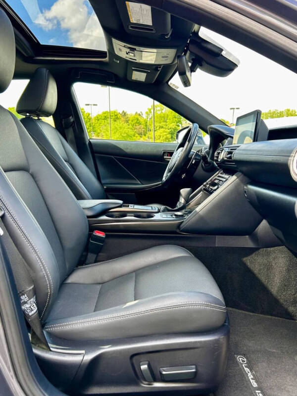 2022 Lexus IS 300