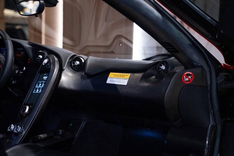 2014 McLaren P1