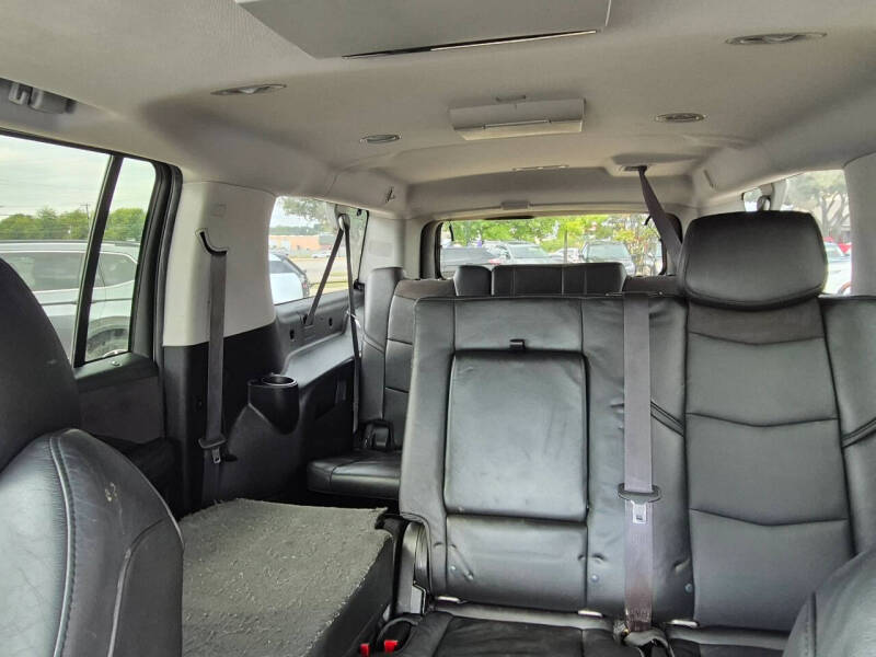 2016 Cadillac Escalade ESV Luxury Collection