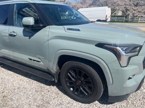 2024 Toyota Sequoia SR5