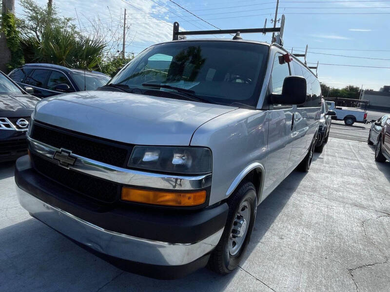 2017 Chevrolet Express LT 3500