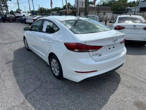 2017 Hyundai Elantra