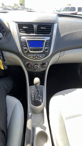 2014 Hyundai Accent GS