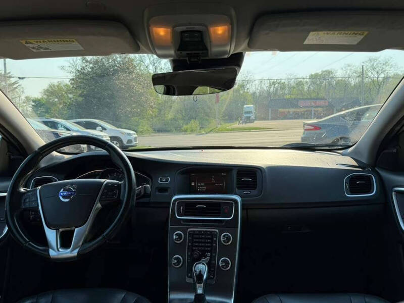 2016 Volvo S60 T5 Drive-E Premier