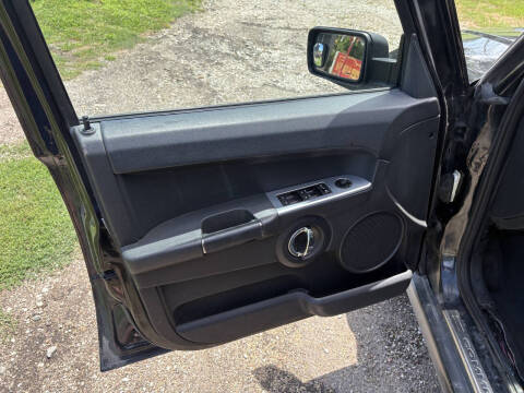 2010 Jeep Commander Sport