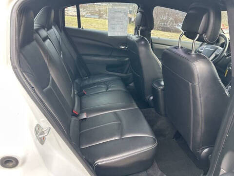 2011 Chrysler 200 Limited