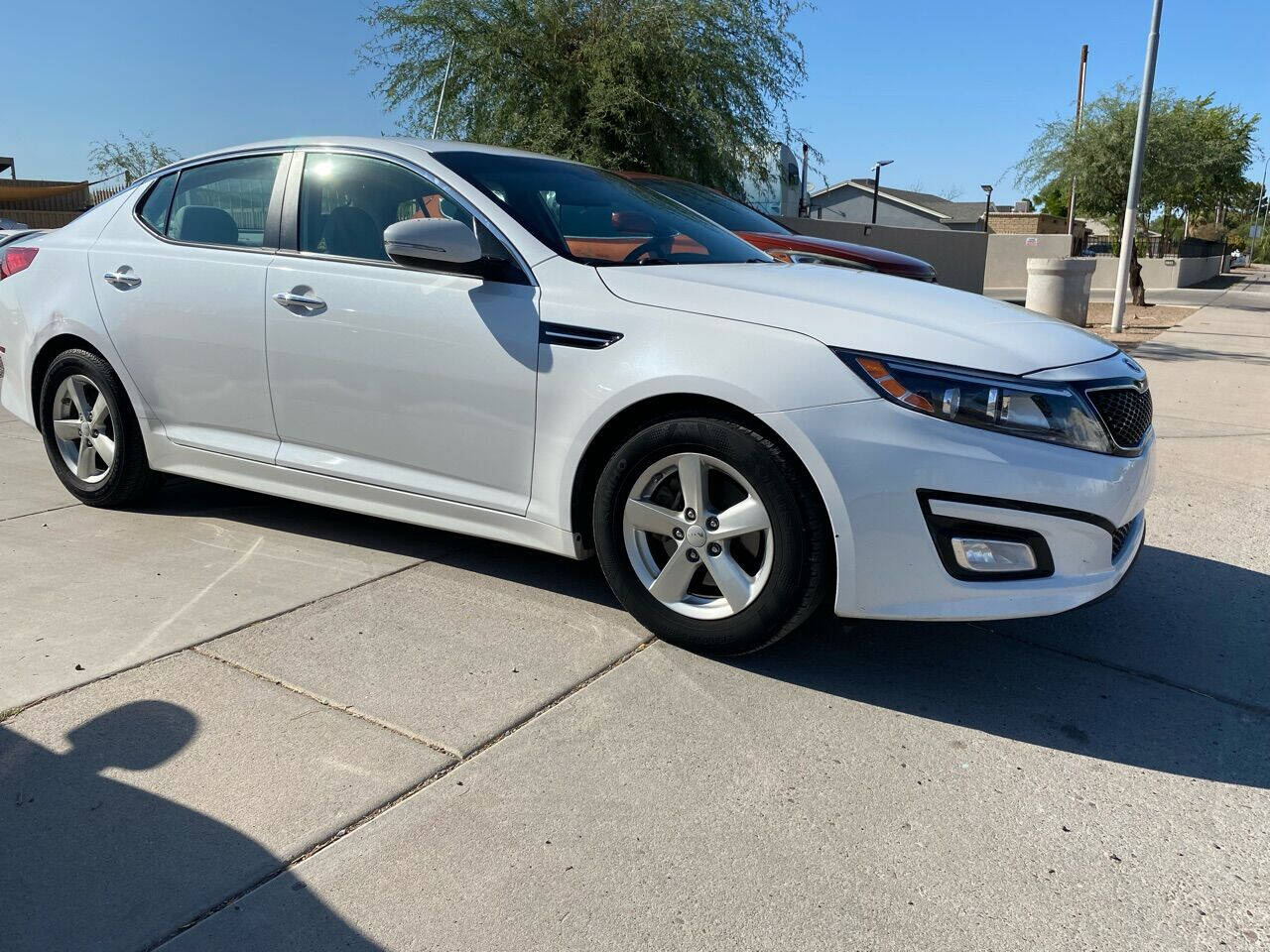 White 2015 Kia Optima LX LX 4dr Sedan 2