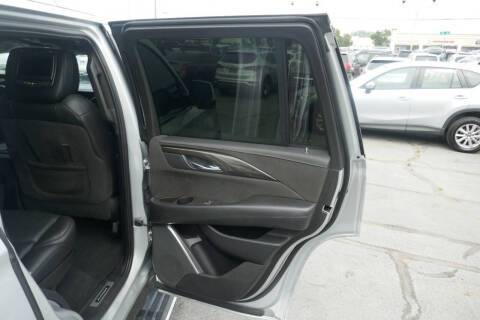 2018 Cadillac Escalade Platinum