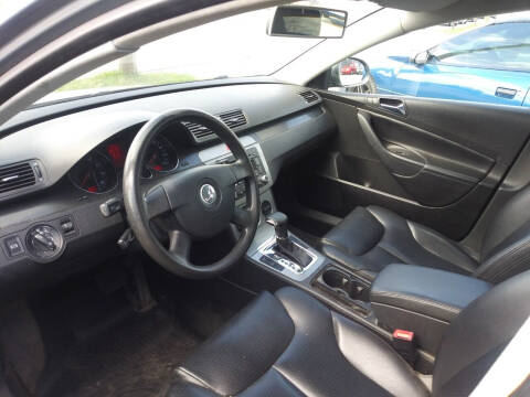 2007 Volkswagen Passat for sale at STEVE GRAYSON MOTORS in Youngstown OH