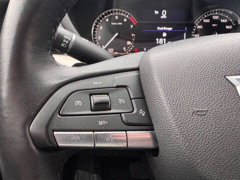 2020 Cadillac XT4 Premium Luxury