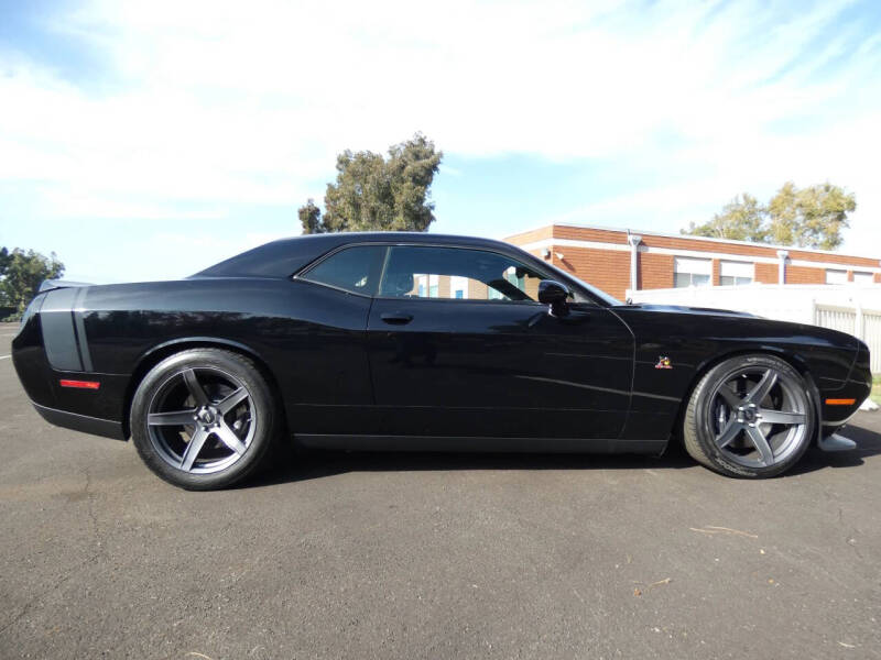 2017 Dodge Challenger