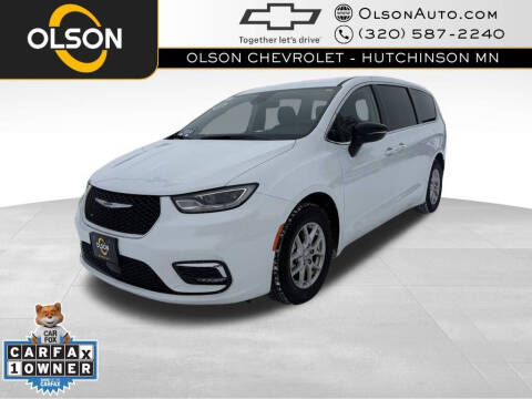 2024 Chrysler Pacifica Touring L