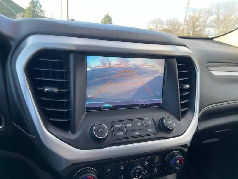 2017 GMC Acadia SLT-1