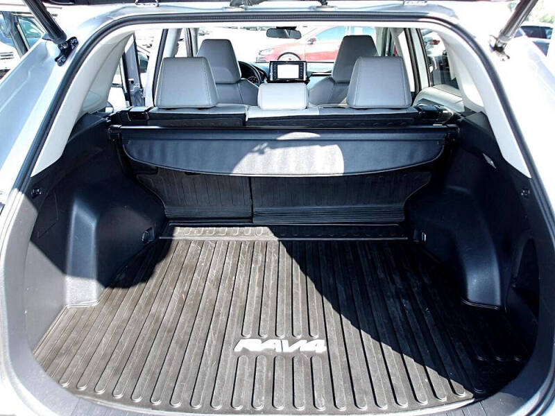 2021 Toyota RAV4 Hybrid XLE Premium