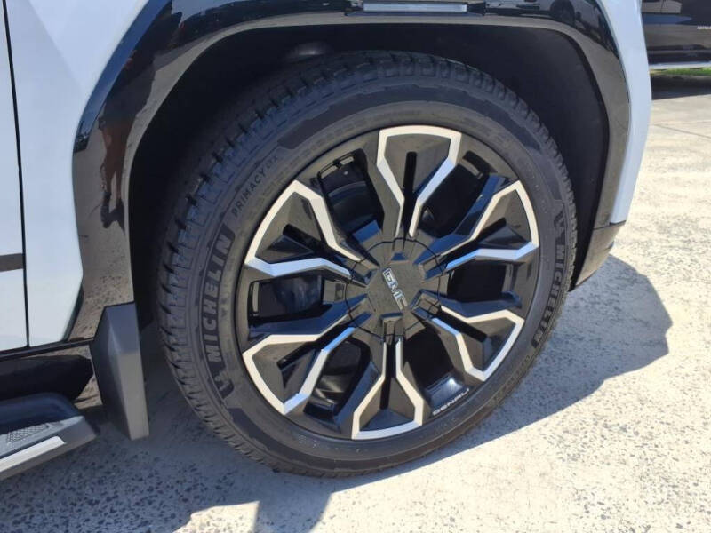 2025 GMC Sierra EV Denali